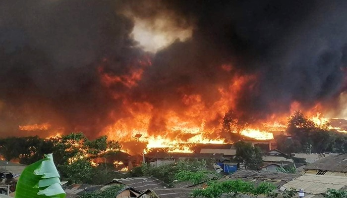 রোহিঙ্গা ক্যাম্পে পুড়ল সাড়ে ৯ হাজার ঘর