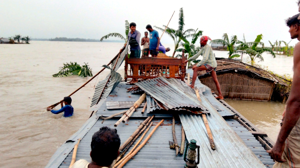 নৌকা ডুবে দুই তরুণের মৃত্যু