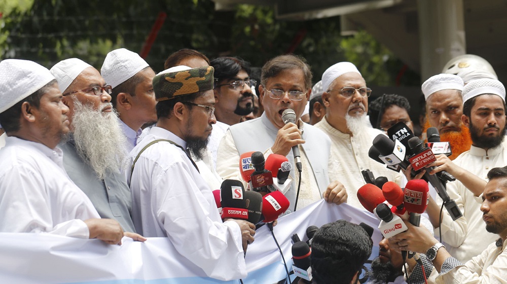 ‘শিক্ষার্থীরা ধৈর্য না ধরার সুযোগে বিএনপি-জামায়াত তাণ্ডব চালায়’