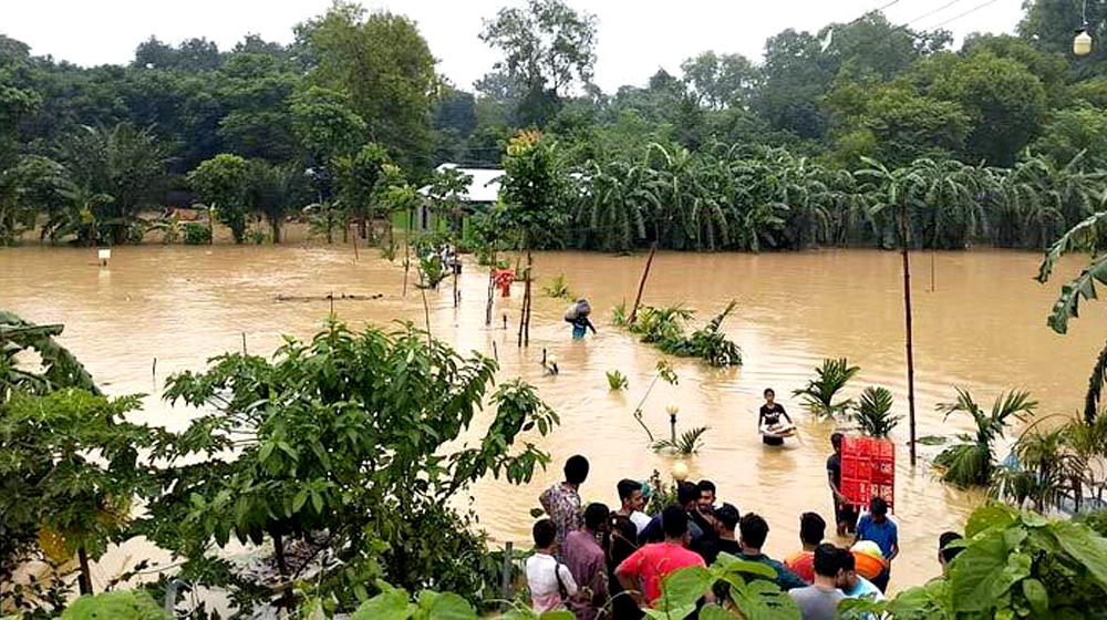 ভারী বৃষ্টির পূর্বাভাস, ৮ জেলায় বন্যার শঙ্কা