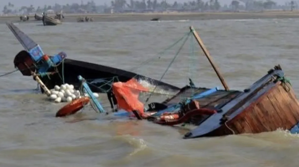 নাইজেরিয়ায় নৌকা ডুবে ৬৪ জনের মৃত্যুর আশঙ্কা