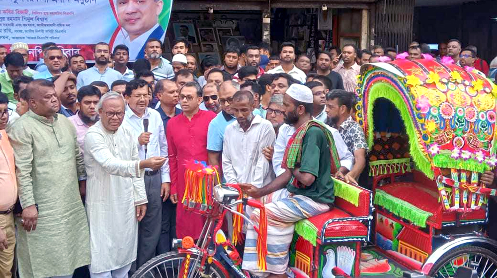 হাসিনা মনে করতেন তাকে ক্ষমতায় টিকিয়ে রাখবে ভারত: রিজভী