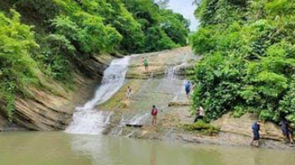 রূপসী ঝরনার কূপ থেকে ২ পর্যটকের মরদেহ উদ্ধার