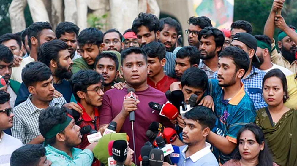 আবারও ফেসবুক প্রোফাইল লাল করলেন হাসনাত আবদুল্লাহ