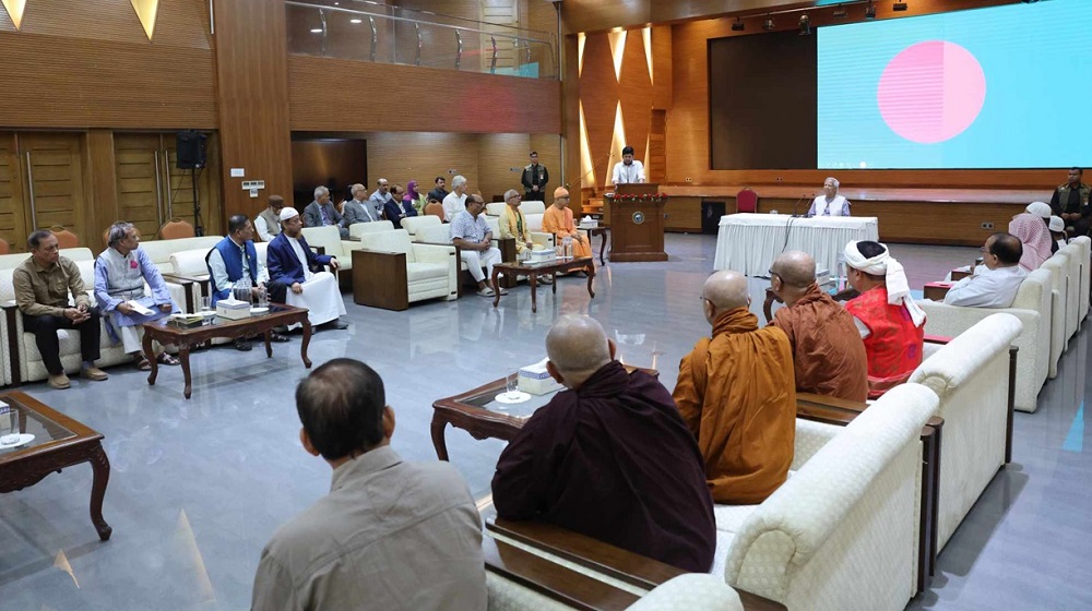 মতপার্থক্য থাকলেও আমরা পরস্পরের শত্রু নই: প্রধান উপদেষ্টা