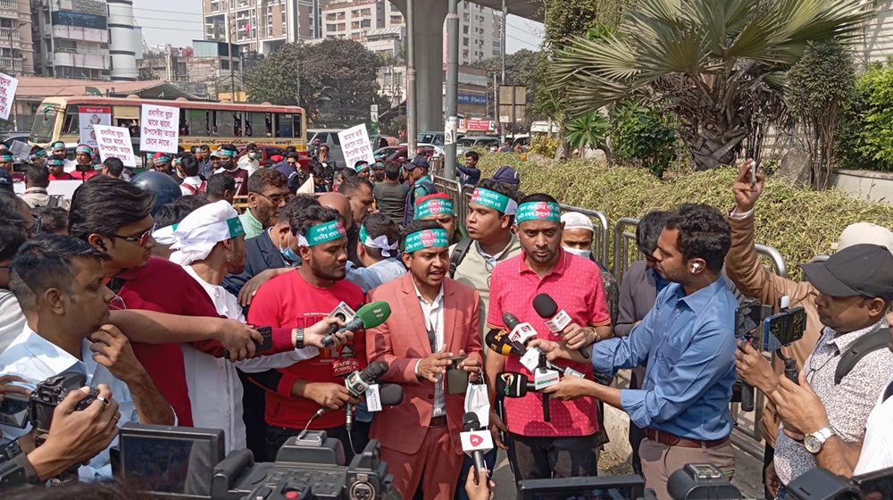 যমুনায় গেলেন জুলাই আন্দোলনে ক্ষতিগ্রস্ত প্রবাসীদের ৬ প্রতিনিধি