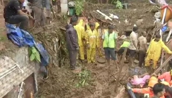 প্রবল বৃষ্টিতে মুম্বাইয়ে ভূমিধস : প্রাণহানী ১৫