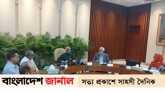 কেউ ক্লাসে পড়াতে চান না, সবাই ভিসি হতে চান: শিক্ষা উপদেষ্টা